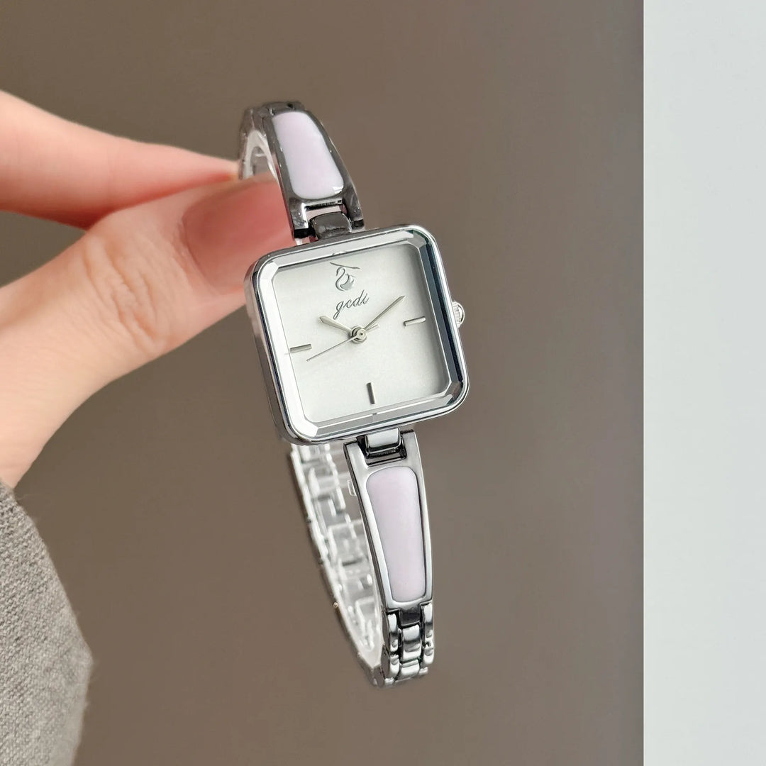 GEDI Watches for Woman Minimalist Square Swan Embossed Dial Silver Quartz Women Watch Elegant Wristwatch Ladies Bracelet