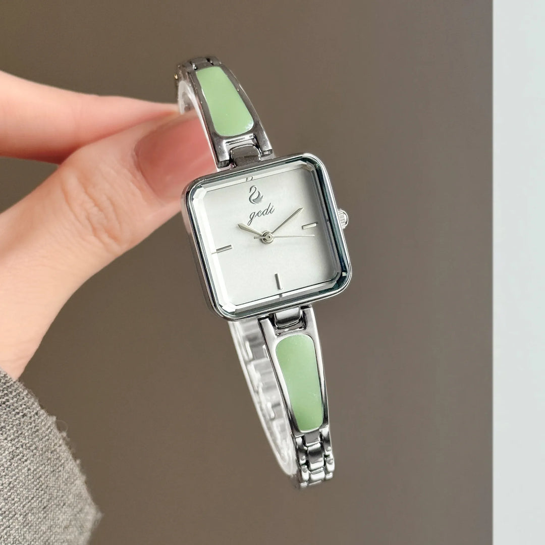 GEDI Watches for Woman Minimalist Square Swan Embossed Dial Silver Quartz Women Watch Elegant Wristwatch Ladies Bracelet