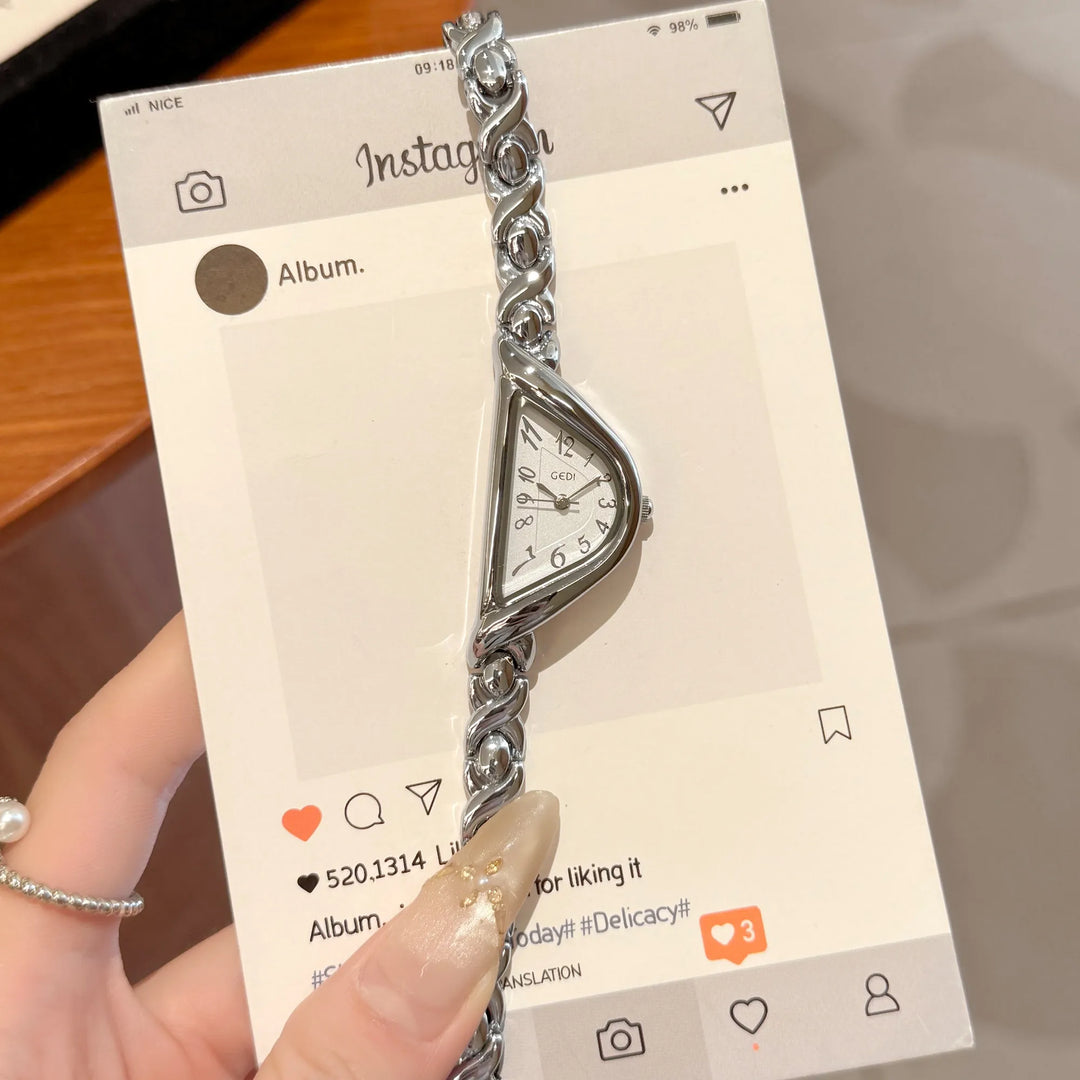 GEDI Unique Irregular Triangle Wrist Watch Women Fashion Creative Bracelet Quartz Watches Dress Lady Female Clock Silver Gold
