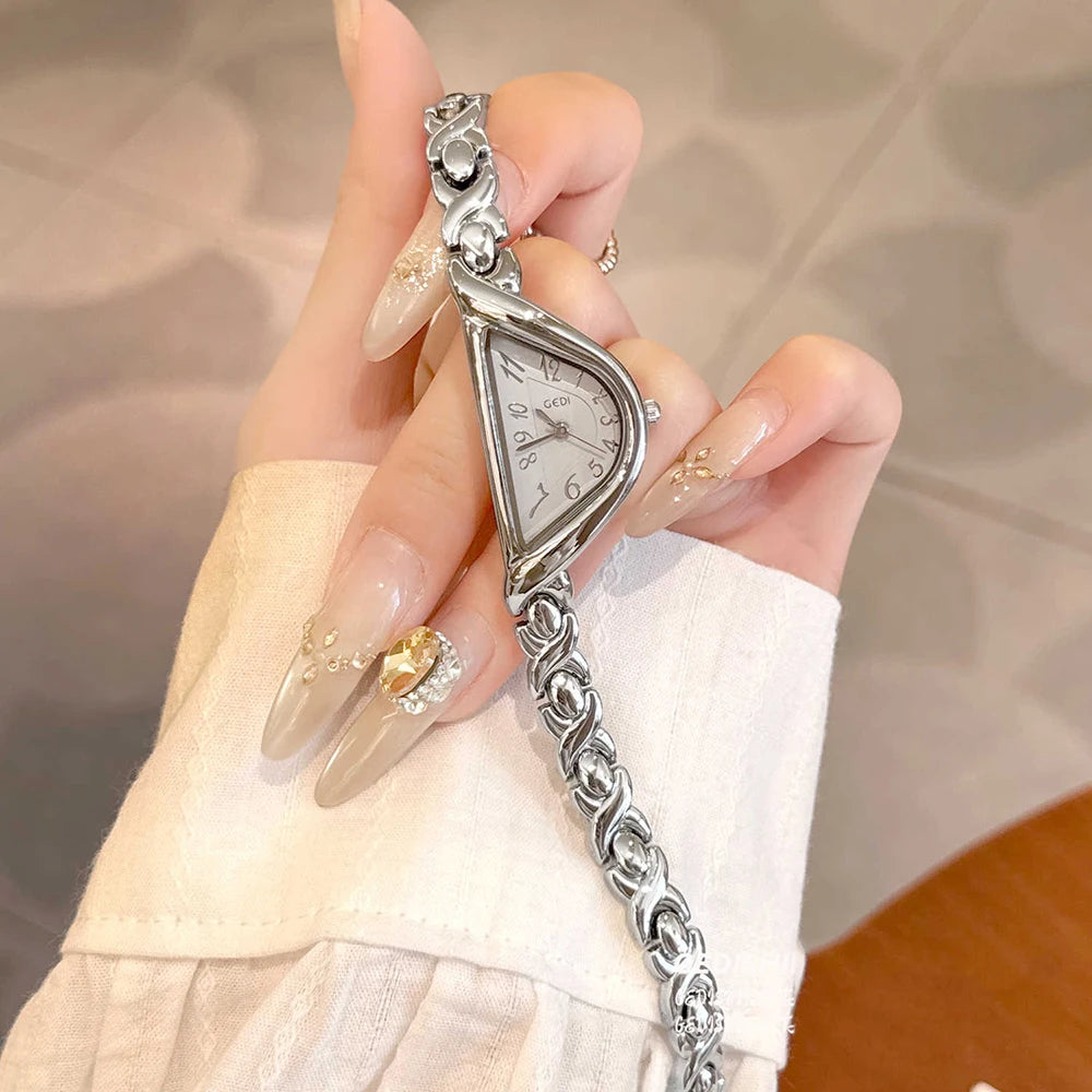 GEDI Unique Irregular Triangle Wrist Watch Women Fashion Creative Bracelet Quartz Watches Dress Lady Female Clock Silver Gold