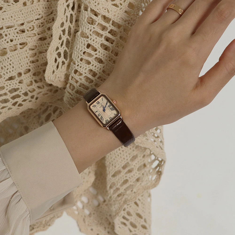 GEDI Vintage Women's Watches Elegant Retro Roman Numerals Quartz Wristwatch Leather Strap Square Ladies Watch for Daily Wear