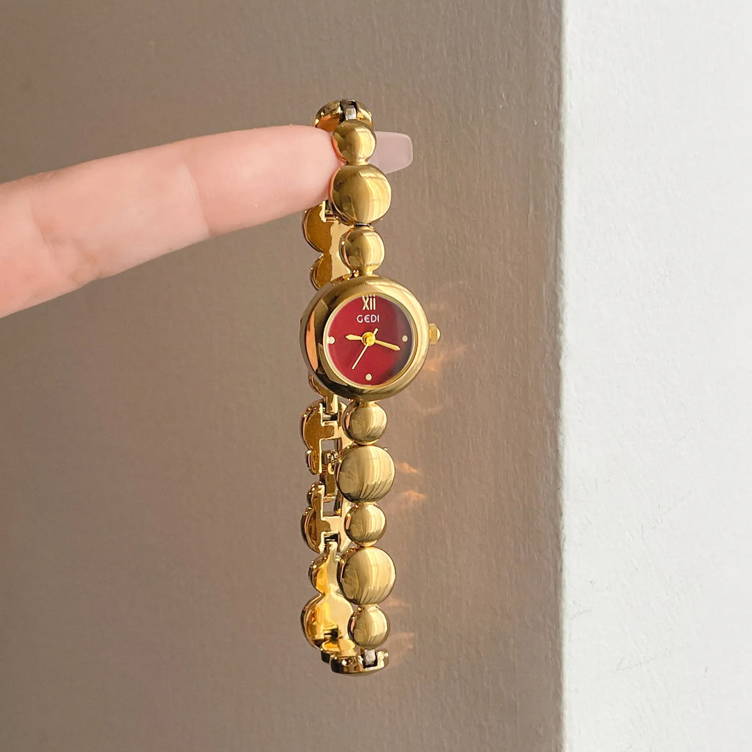 GEDI 2026 New Woman Watch Luxury Vintage Red Round Dial Quartz Watches, Gold Bracelet Ladies Quartz Wristwatch Elegant