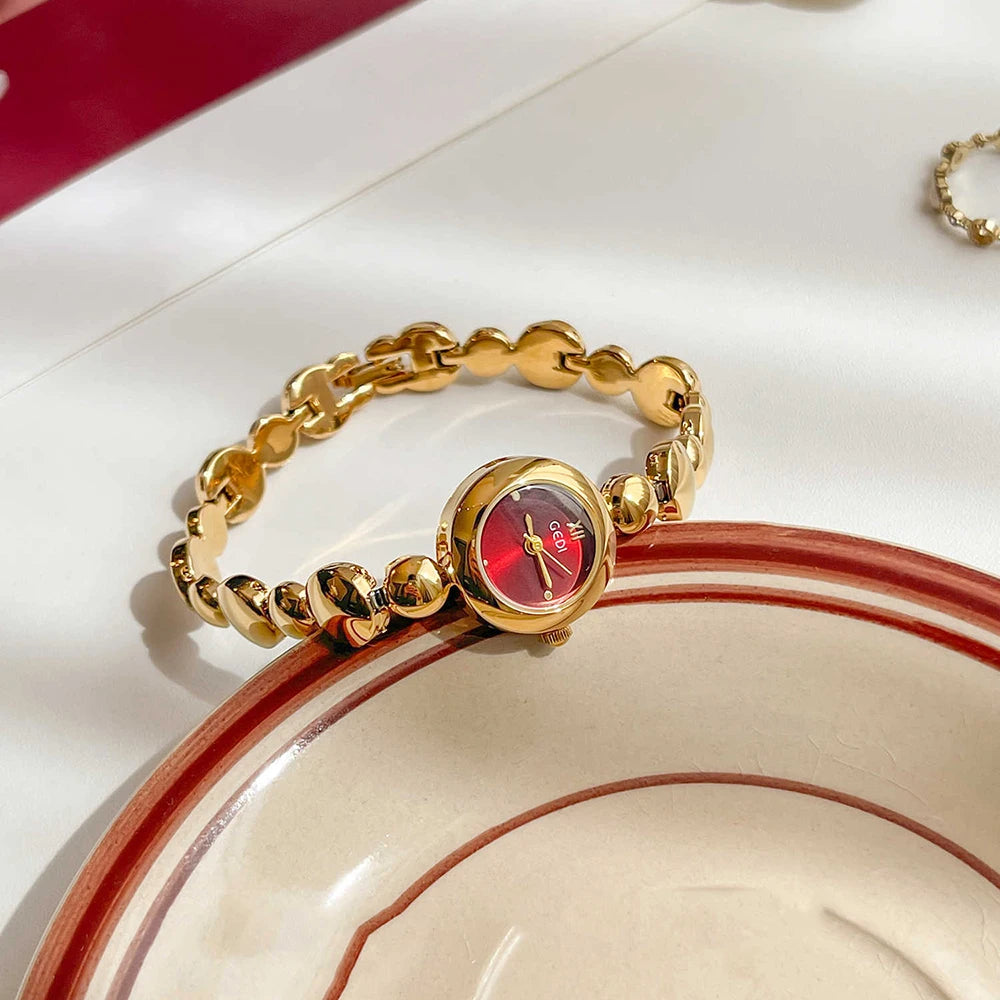 GEDI 2026 New Woman Watch Luxury Vintage Red Round Dial Quartz Watches, Gold Bracelet Ladies Quartz Wristwatch Elegant